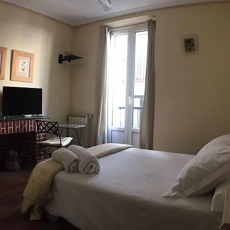 Anne Сан-Себастьян